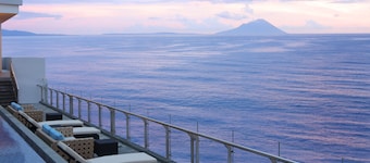 Four Points by Sheraton Manado