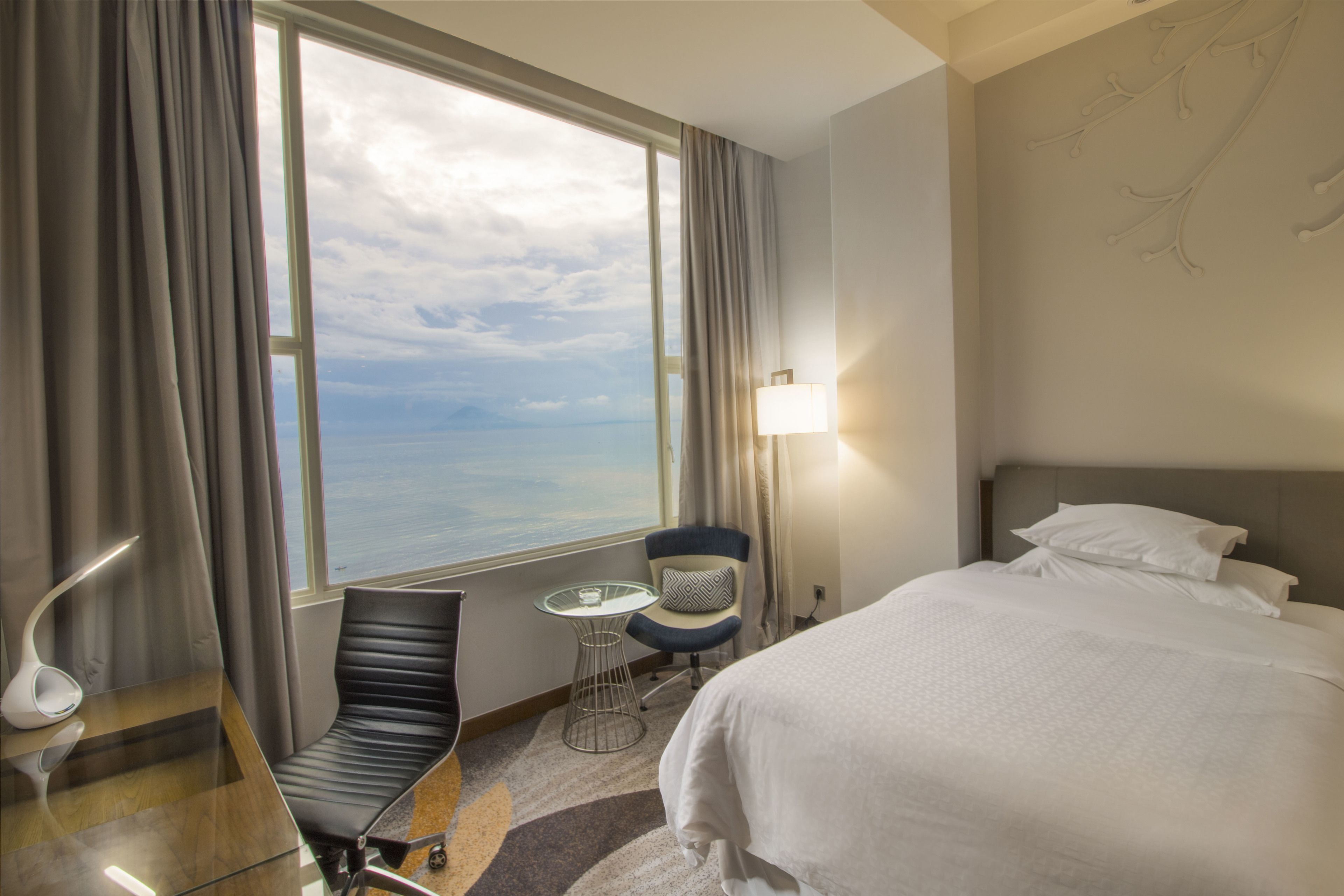 room, non smoking, sea view | view from room