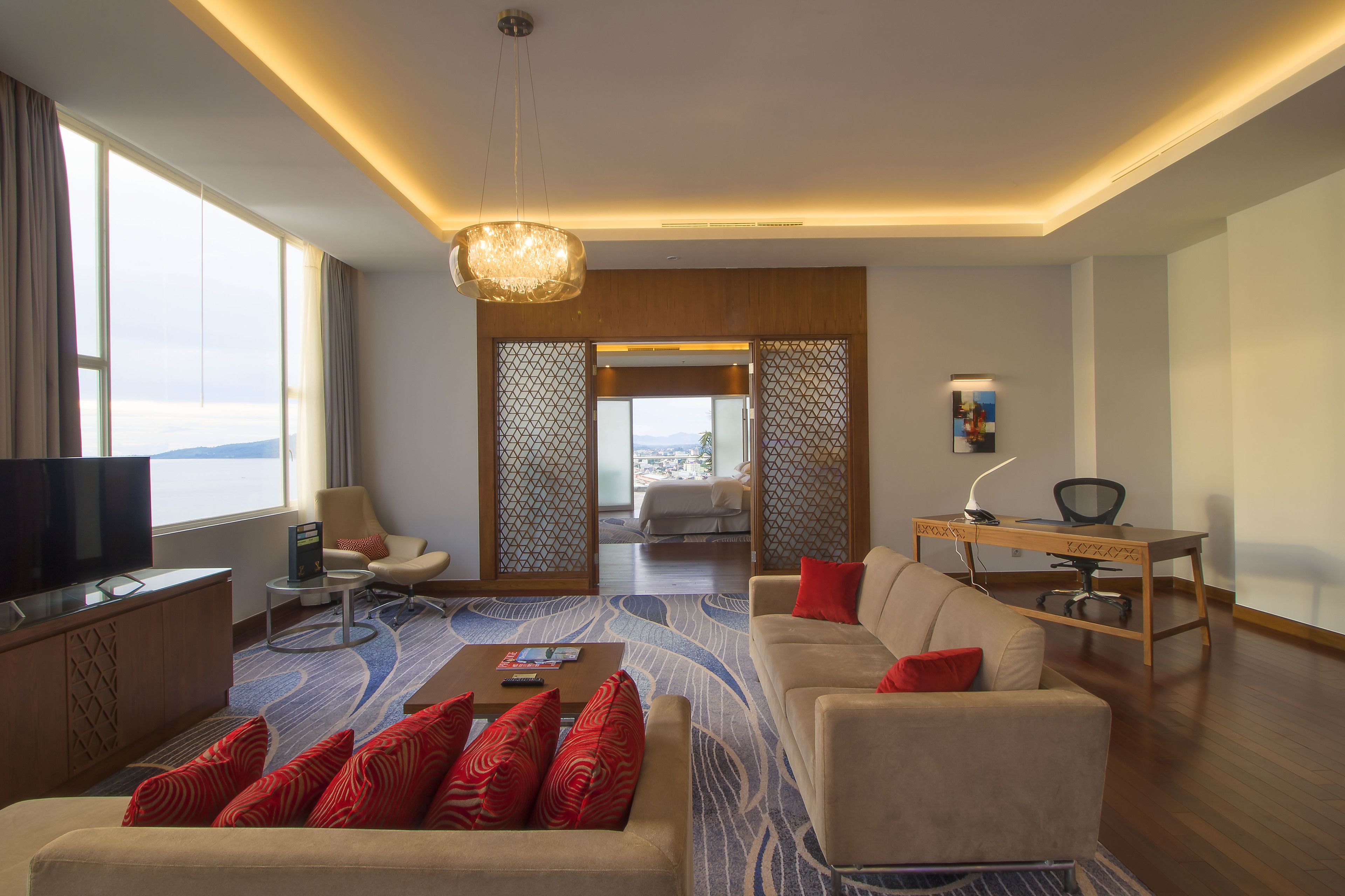 presidential suite, 1 king bed, non smoking, sea view | 1 bedroom, in-room safe, desk, laptop workspace