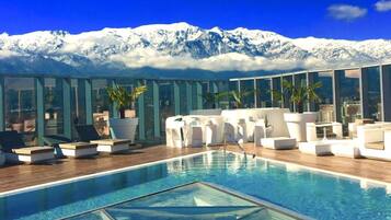 Rooftop pool