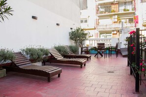 Rooftop terrace - Voyage Recoleta Hostel (Buenos Aires)