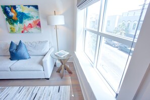 City Suite, 2 Bedrooms, Kitchen, City View | Living area | Flat-screen TV - 493 King Luxury Suites (Charleston)