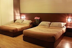 1 bedroom, minibar, in-room safe, blackout curtains