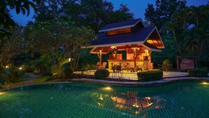 屋外プール