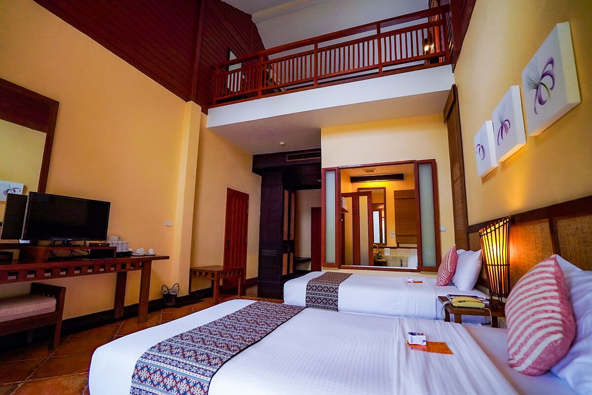 Vila família, várias camas | Frigobar, cofres nos quartos, Wi-Fi de cortesia