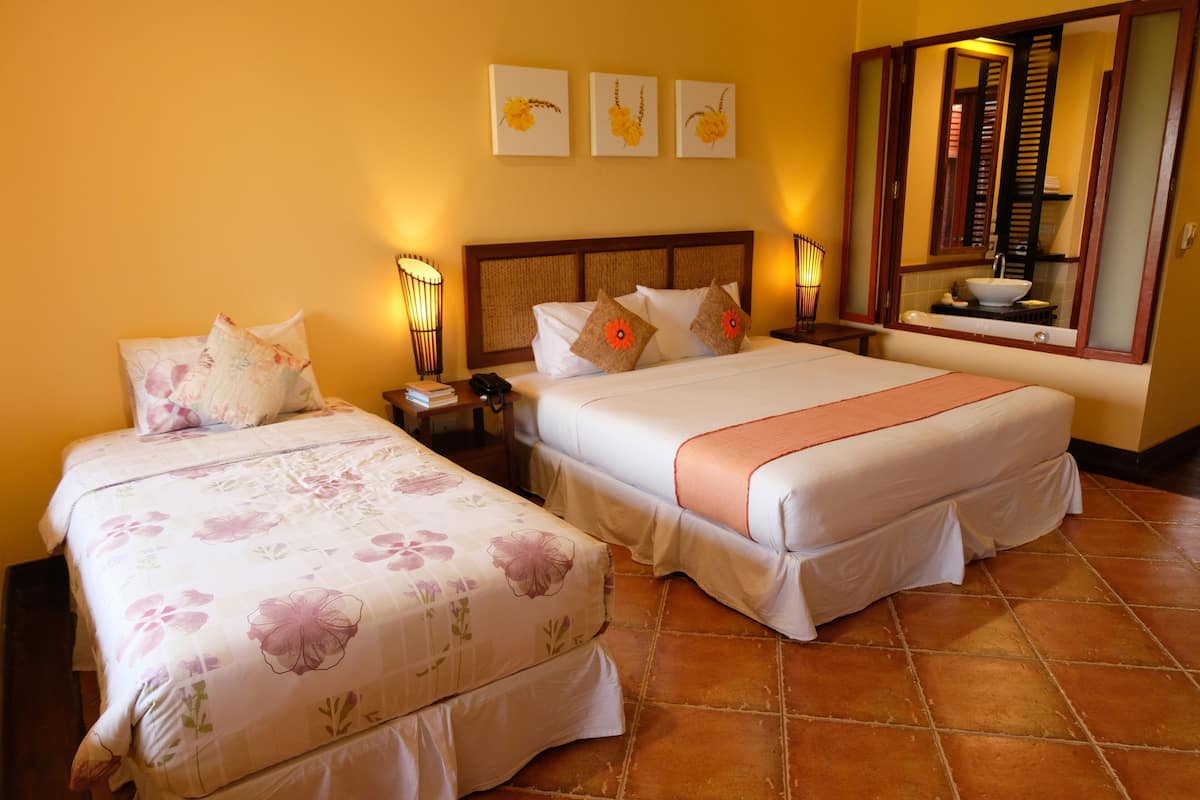 Superior Triple Room | Minibar, in-room safe, free WiFi