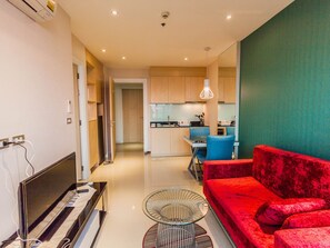 1 Bedroom Apartment | Area soggiorno | TV a schermo piatto