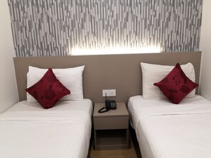 Superior Twin | Desk, soundproofing, iron/ironing board, free WiFi - Hotel Signature International at Pudu (Kuala Lumpur)