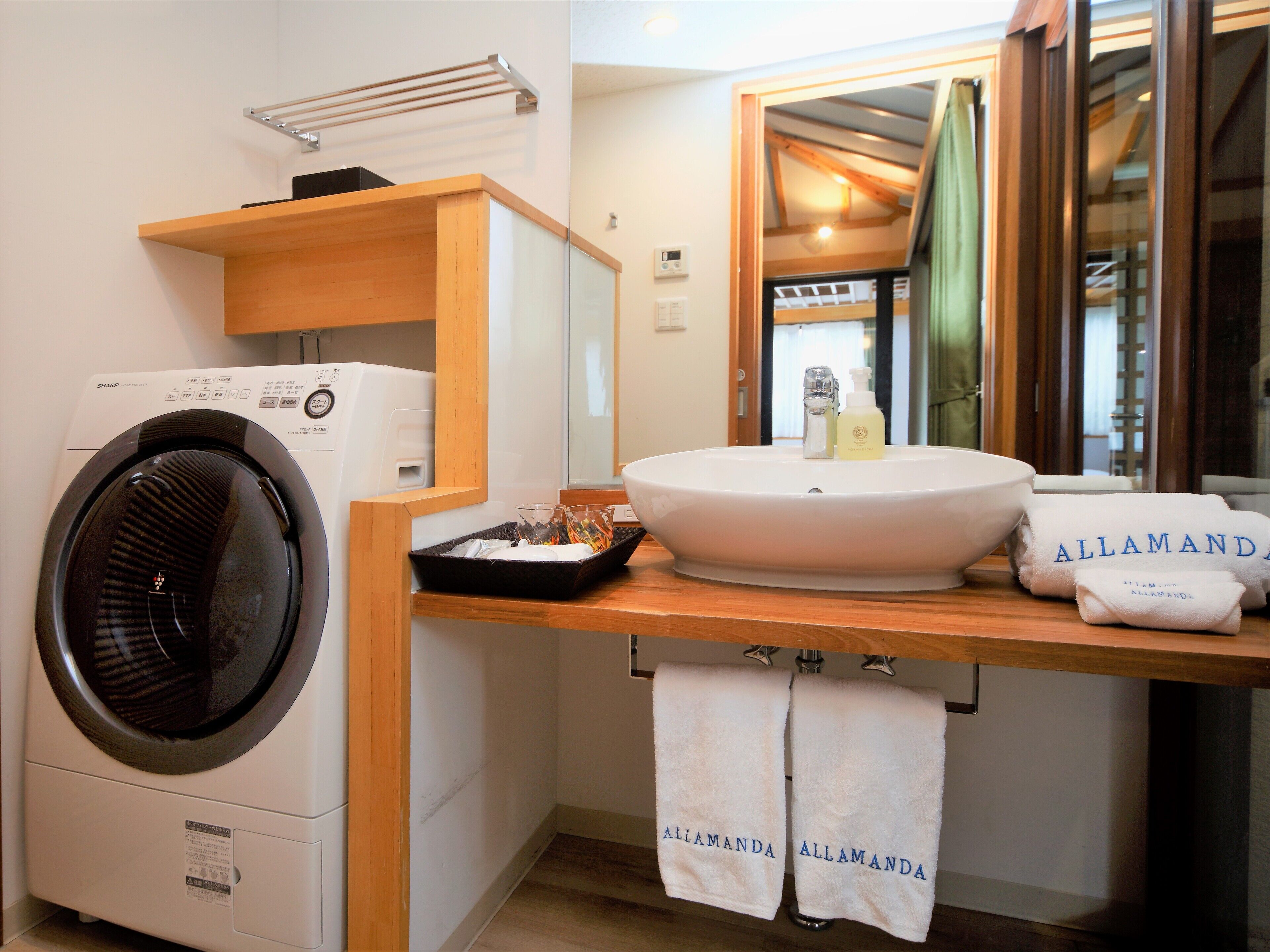 jacuzzi villa (non smoking) | laundry