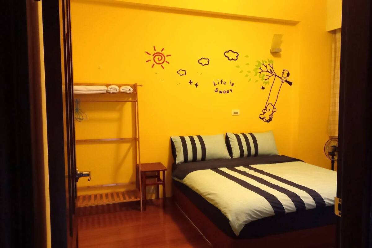 Comfort Double Room | Desk, soundproofing, WiFi (free), bed sheets