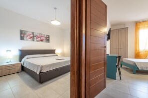 Apartment, 2 Bedrooms | 2 bedrooms, iron/ironing board, WiFi, bed sheets