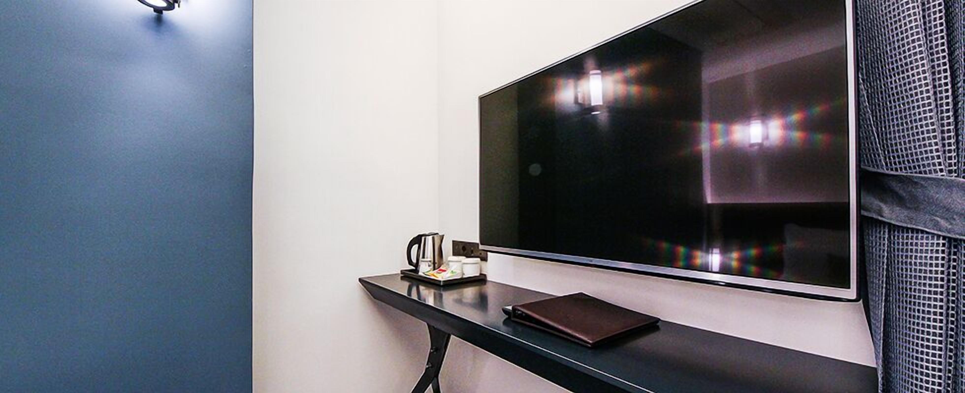 deluxe twin room (for 3 people mixed gender stay, family only allowed) | room amenity