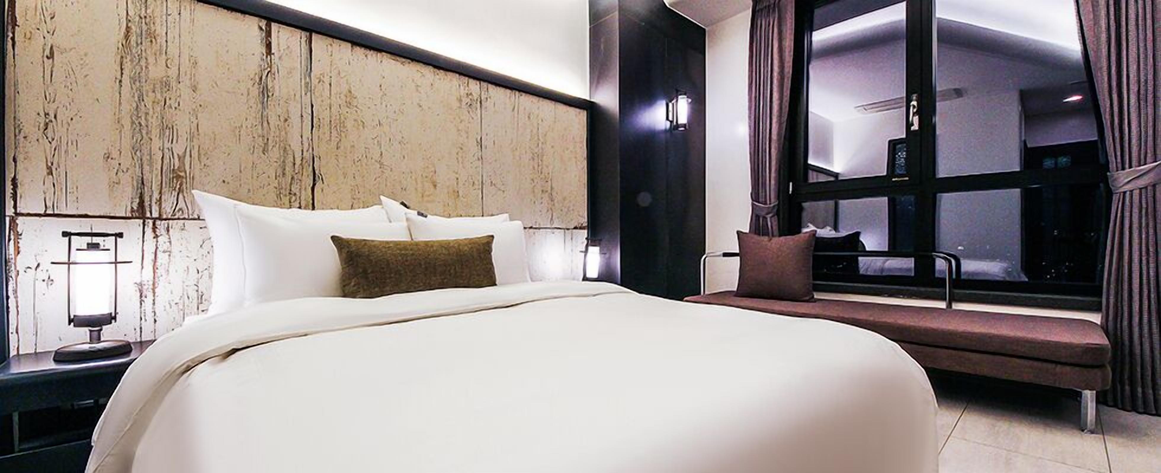 standard room | in-room safe, soundproofing, free wifi, wheelchair access