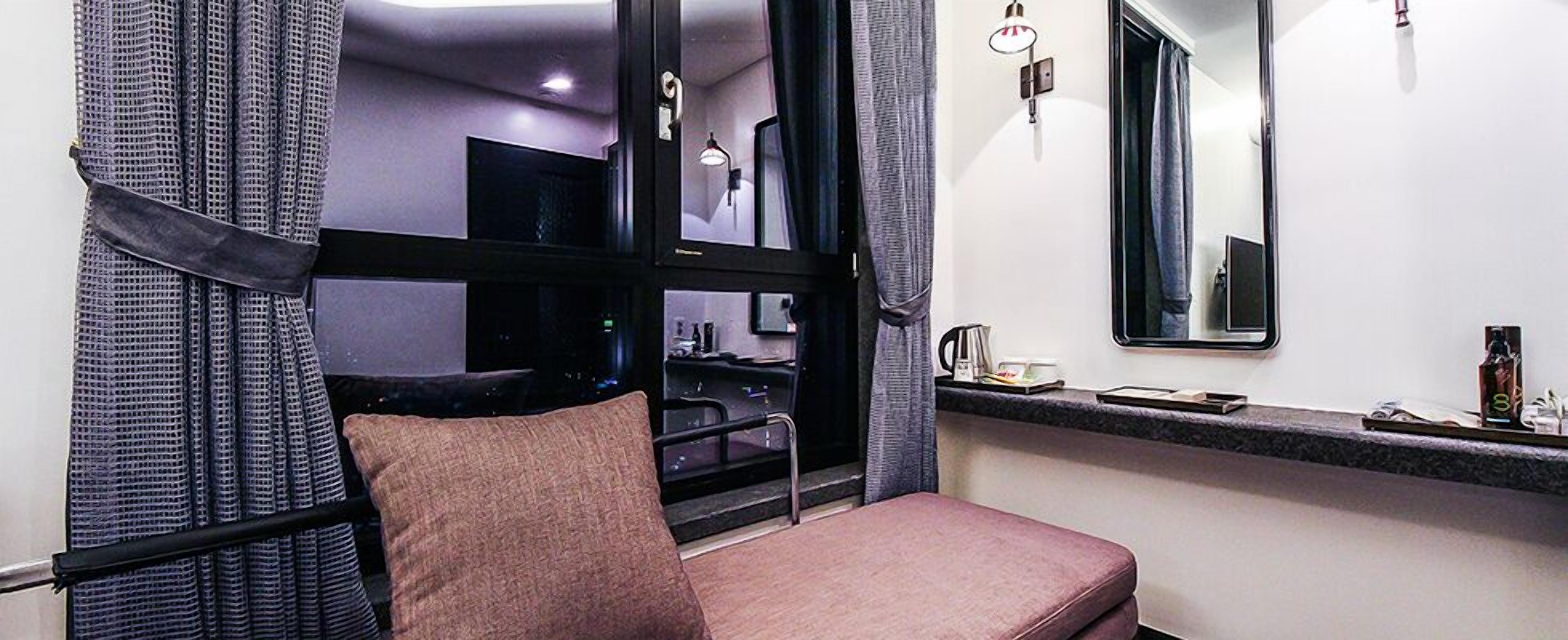 deluxe room | room amenity