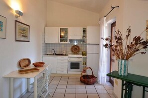 Apartment, 2 Bedrooms | Living room | TV - AffittaSardegna - Ali Apartments (Arzachena)