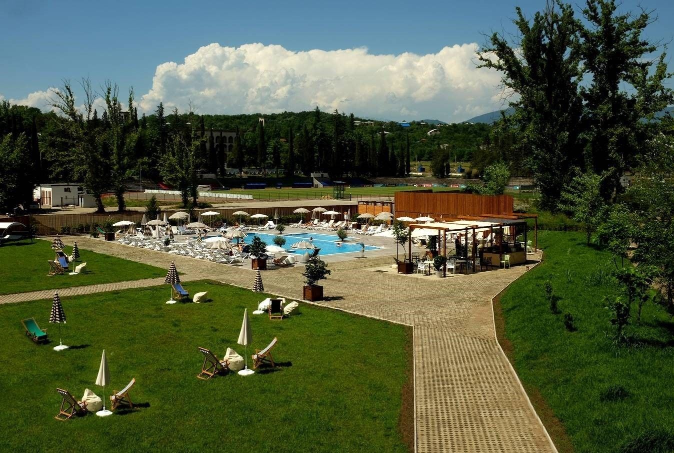 Kolam renang outdoor