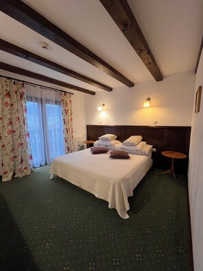 Rollaway beds, bed sheets