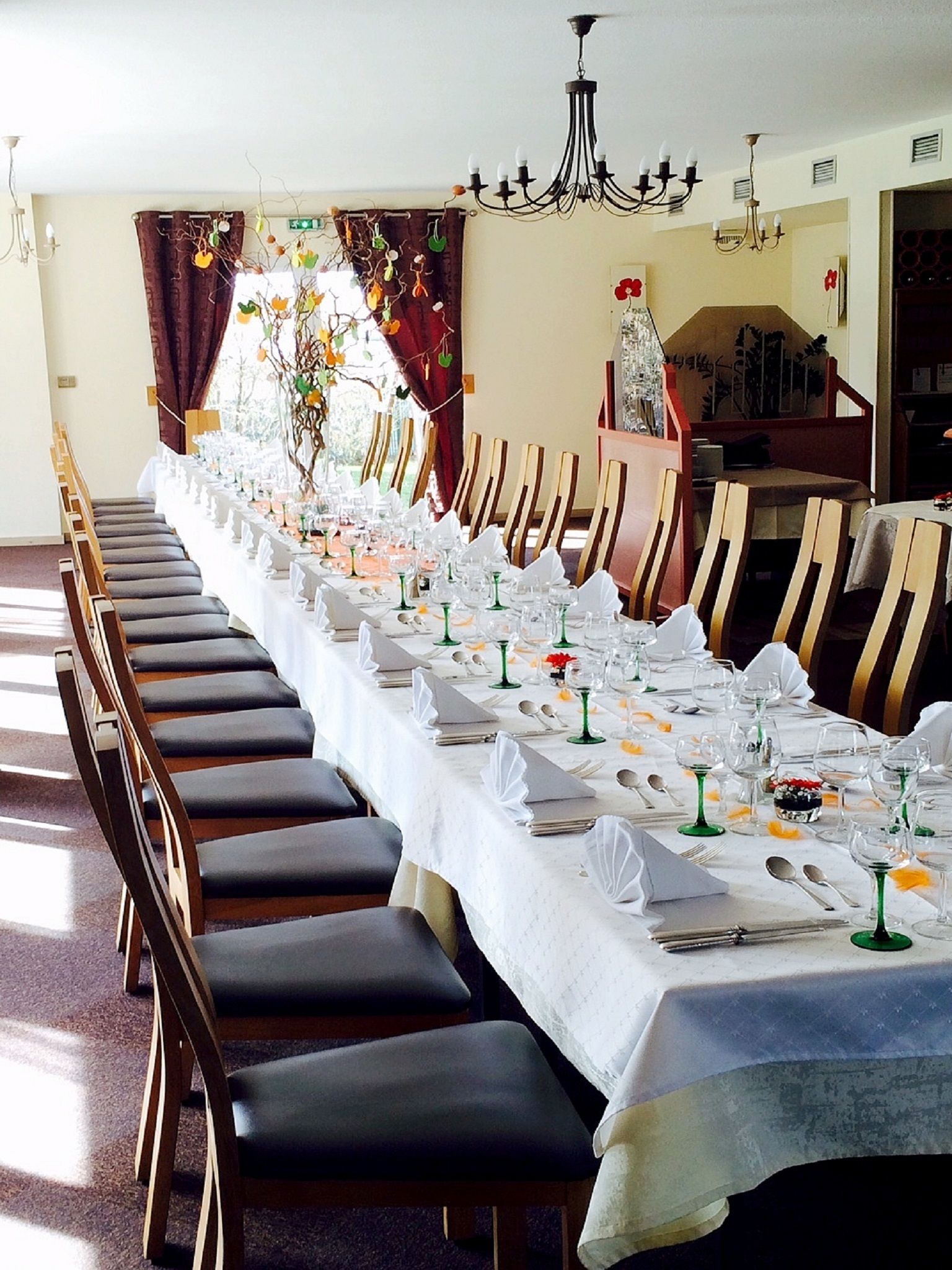 lunch and dinner served, french cuisine