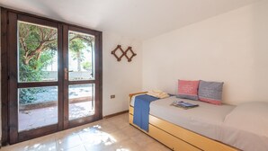 Huoneisto, 3 makuuhuonetta (QUADRI LUNGOMARE 1)