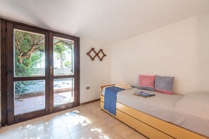 Apartment, 3 Bedrooms (QUADRI LUNGOMARE 1) | WiFi - AffittaSardegna Quadri Lungomare (Golfo Aranci)