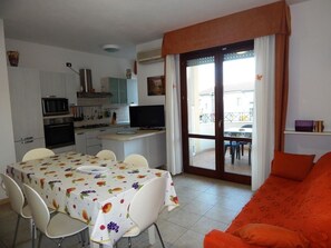 Apartment, 2 Bedrooms (Gemelli 2) | Private kitchen