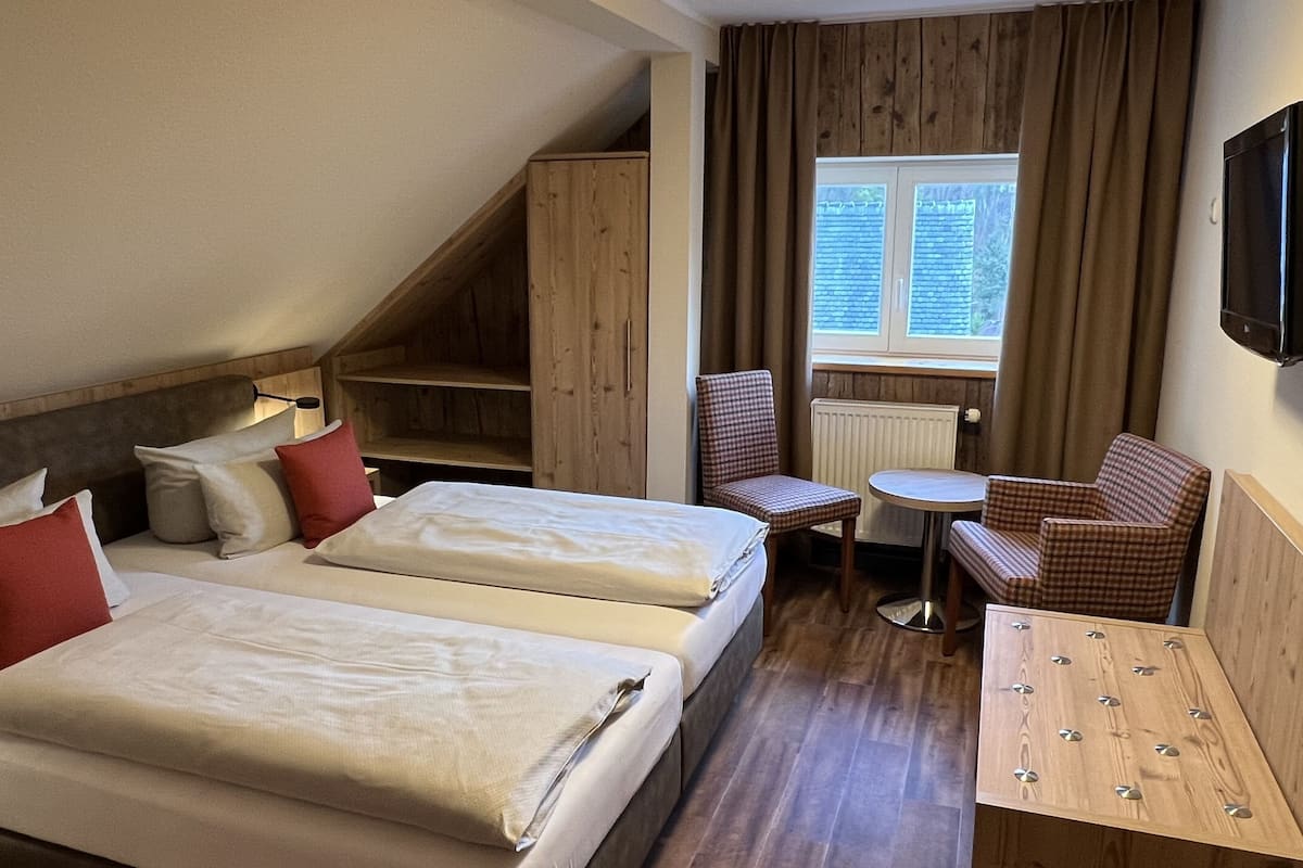 basic double room | blackout curtains, free wifi, bed sheets