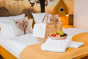 Standard Double Room | Minibar, in-room safe, soundproofing, free cribs/infant beds