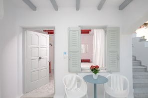Studio with Balcony, 2 Adults | Teres/patio