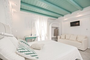 Junior Suite (2-3 Adults)