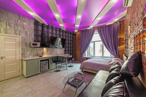 Signature Studio Suite, 1 Queen Bed with Sofa bed, Sauna | Desk, soundproofing, iron/ironing board, free WiFi - Samsonov hotel on Nevsky 23 (St. Petersburg)