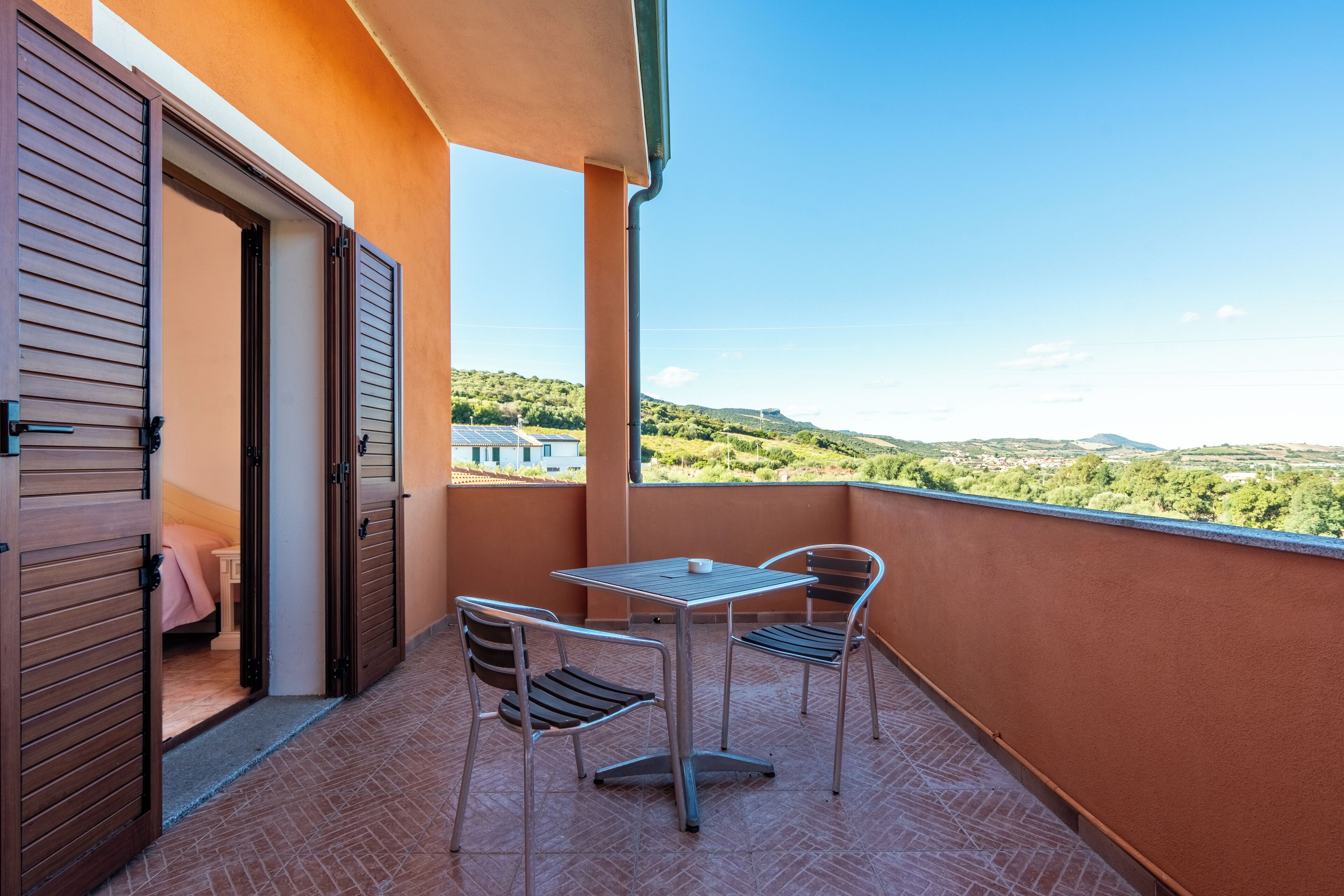 Deluxe Room | Premium bedding, in-room safe, desk, blackout drapes