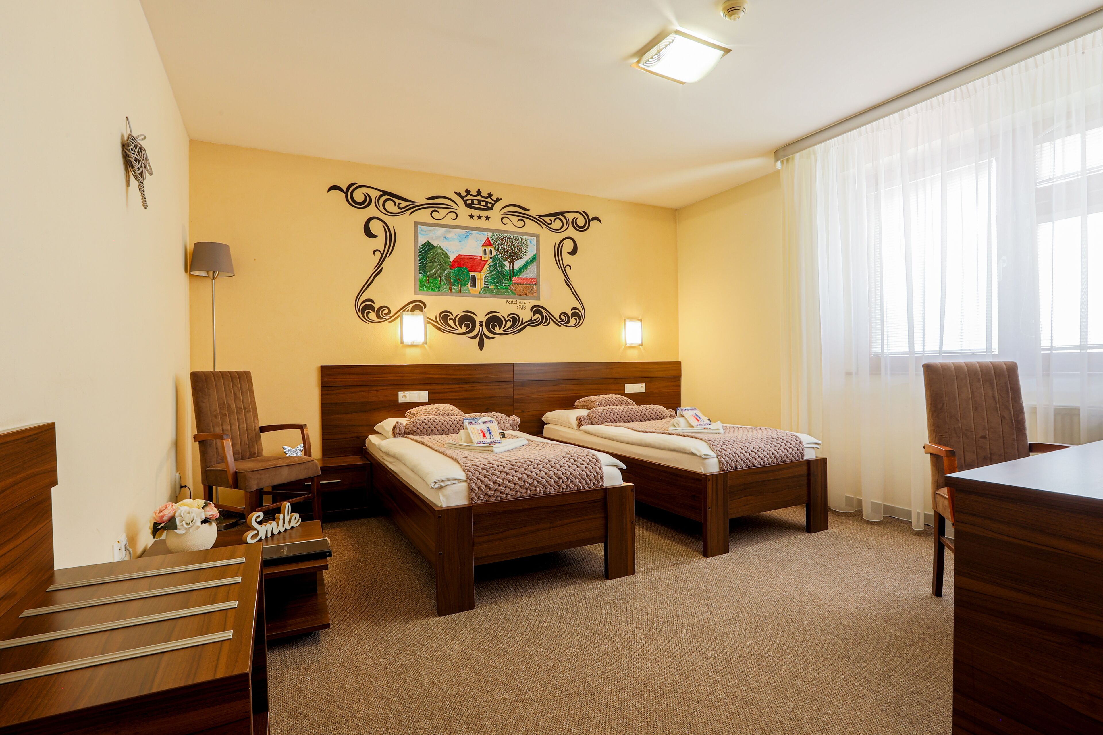 business double or twin room | 1 bedroom, minibar, desk, laptop workspace