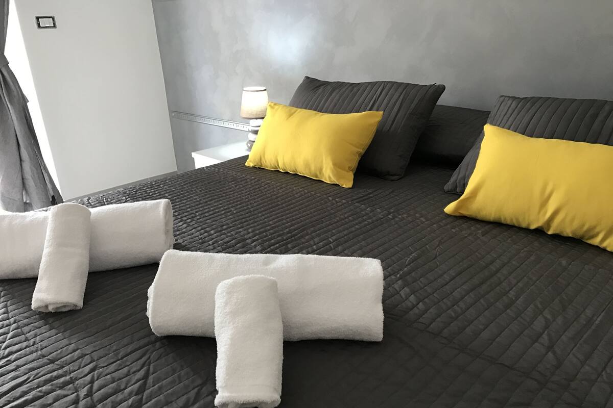 Desk, blackout curtains, free WiFi, bed sheets