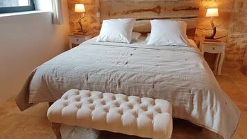 Literie de qualité supérieure, décoration personnalisée