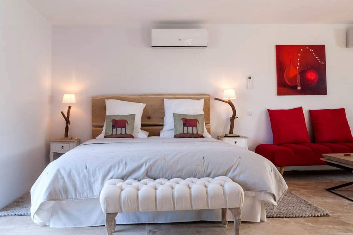 Double Room, Private Bathroom (Chambre 1) | Premium bedding, individually decorated, individually furnished, desk