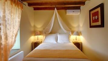 Villa, 2 Bedrooms, Private Pool | 2 bedrooms, in-room safe, free WiFi, bed sheets