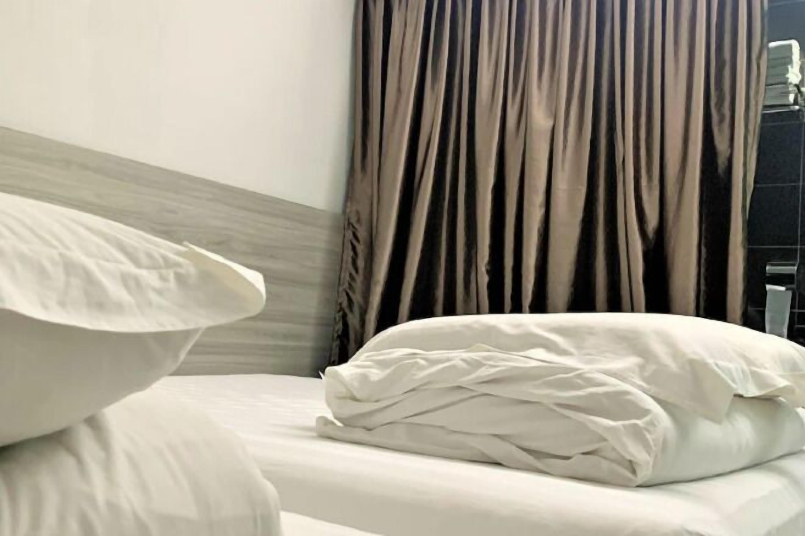 In-room safe, desk, iron/ironing board, free WiFi