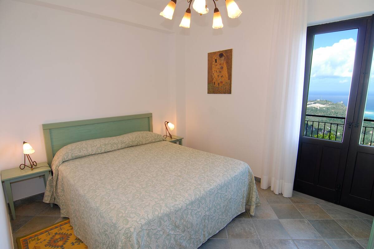 1 habitación y ropa de cama de alta calidad