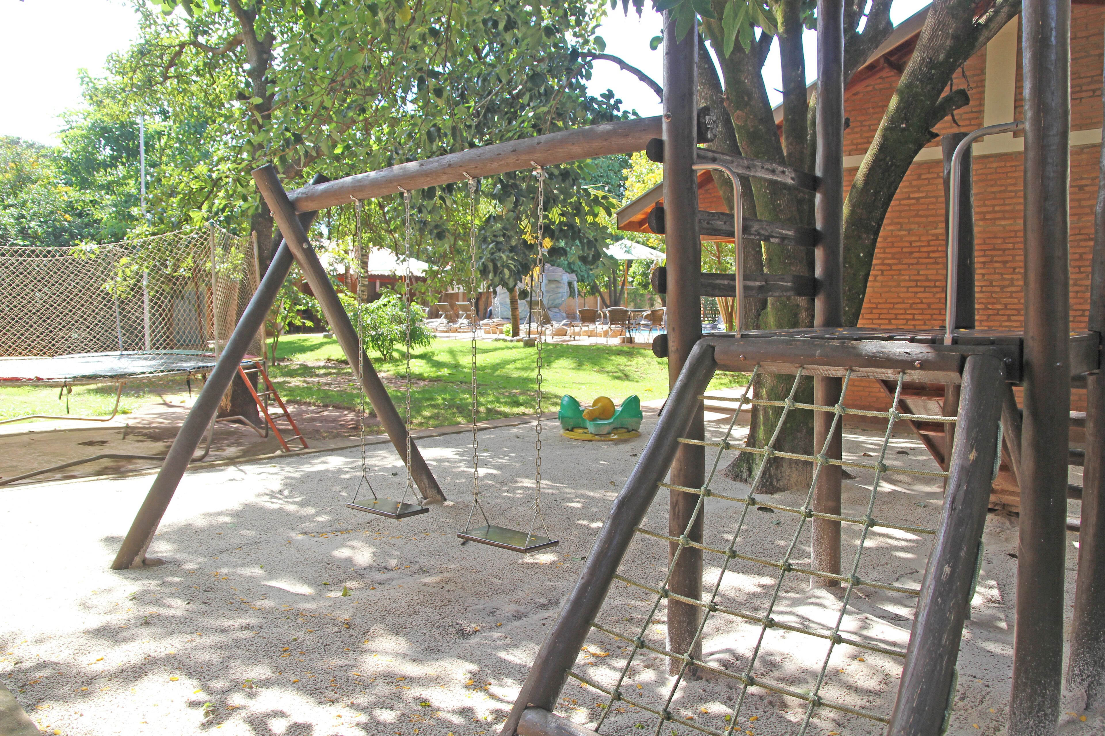 Área de juegos infantiles al aire libre