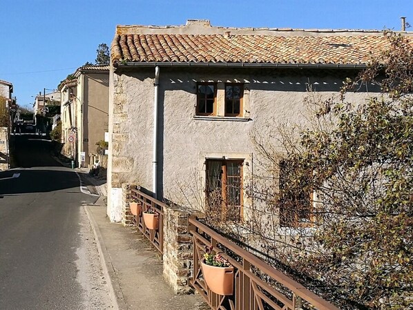 Exterior - La Maison de Textile (Montolieu)