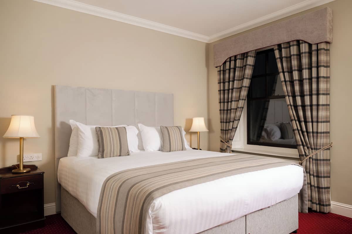 Economy Double Room | Skrivebord, strykejern/-brett, wi-fi (inkludert) og individuelt dekorert