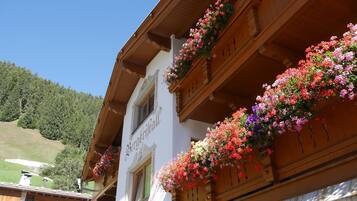 Bagian depan properti