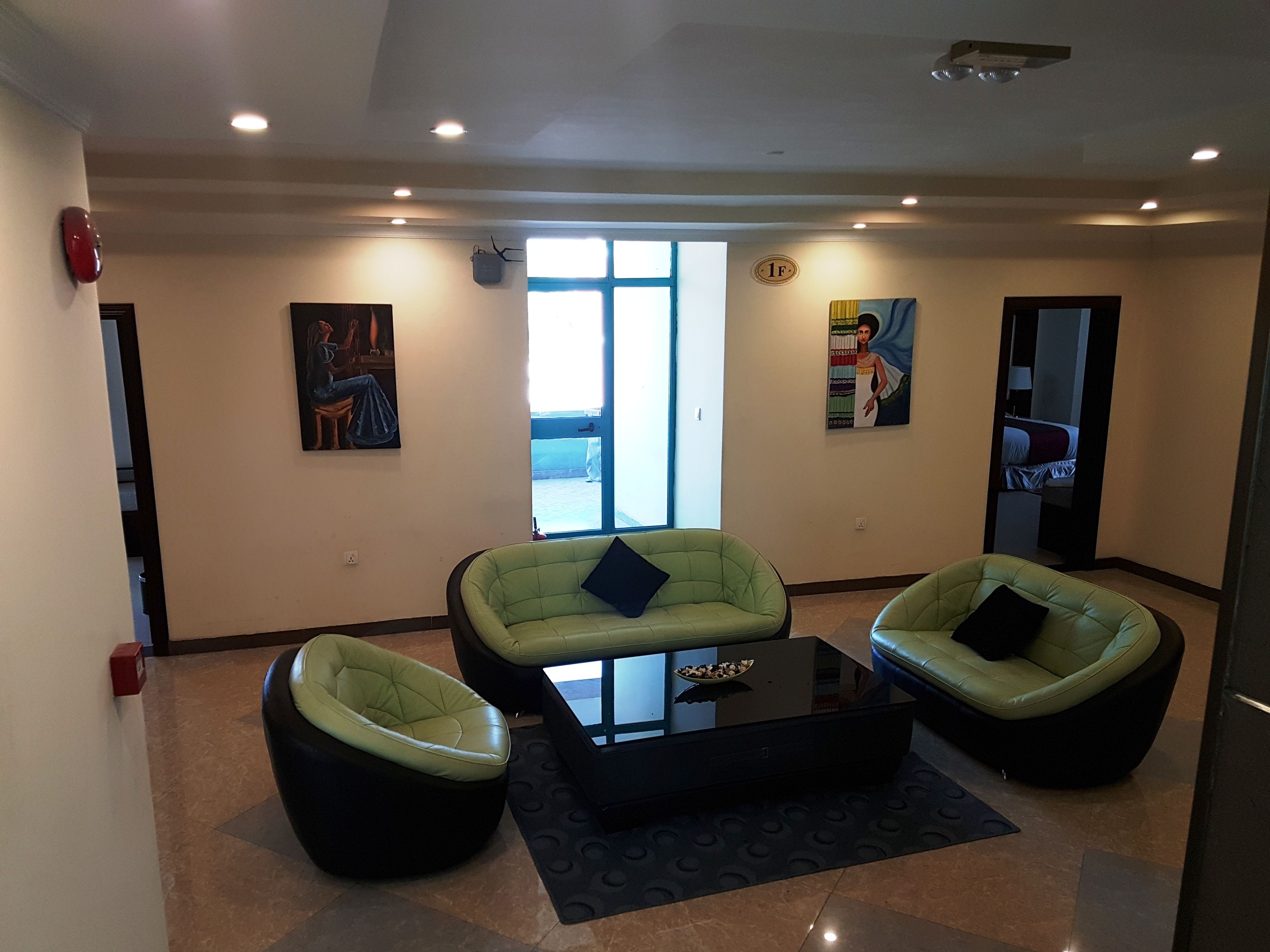Sala de estar en el lobby