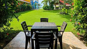 Junior kamer | Uitzicht op de tuin