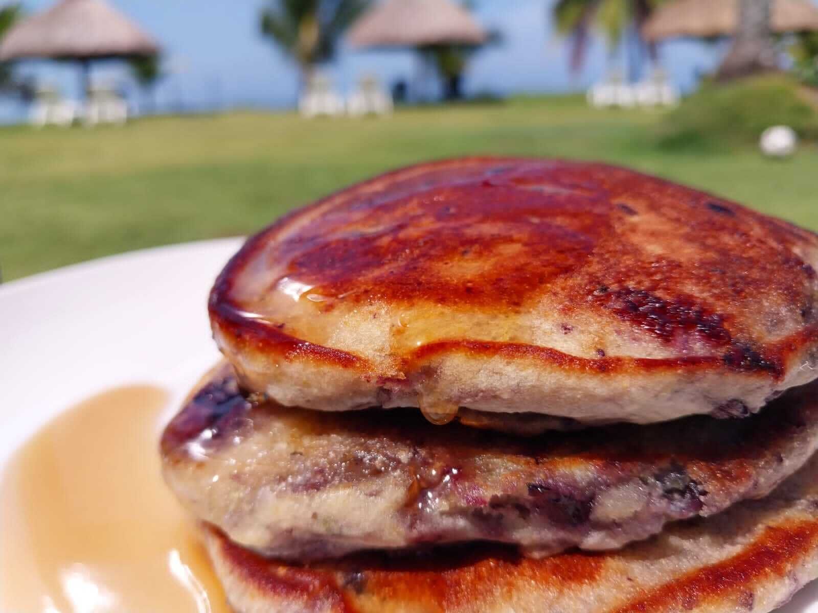 daily full breakfast for a fee