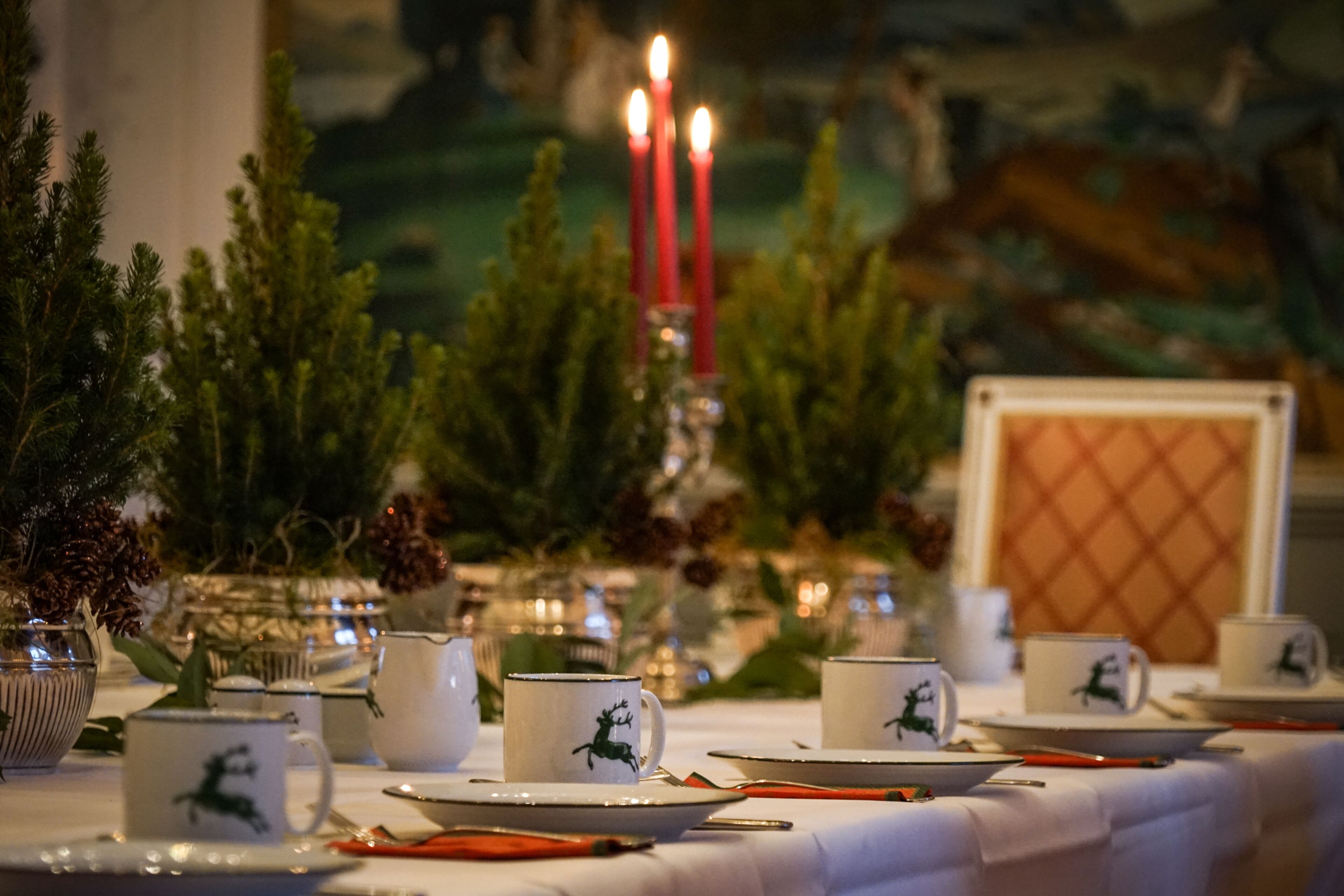 Daily buffet breakfast (EUR 19.9 per person)