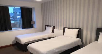 Kirks Korner Hotel