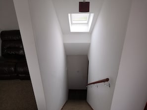 Apartment, Smoking, Corner