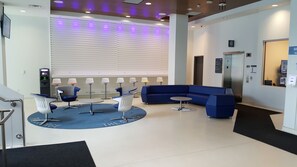 Lobby - Residence & Conference Centre Toronto Downtown George Brown Polytechnic Campus Accommodation (Toronto)