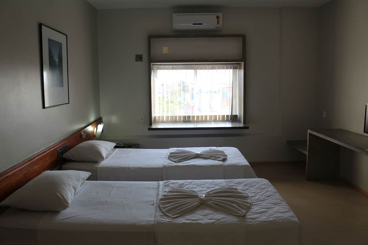 Superior Triple Room | Minibar, desk, blackout drapes, WiFi (free)